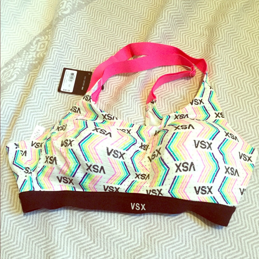 NWT VS Pink Sports bra